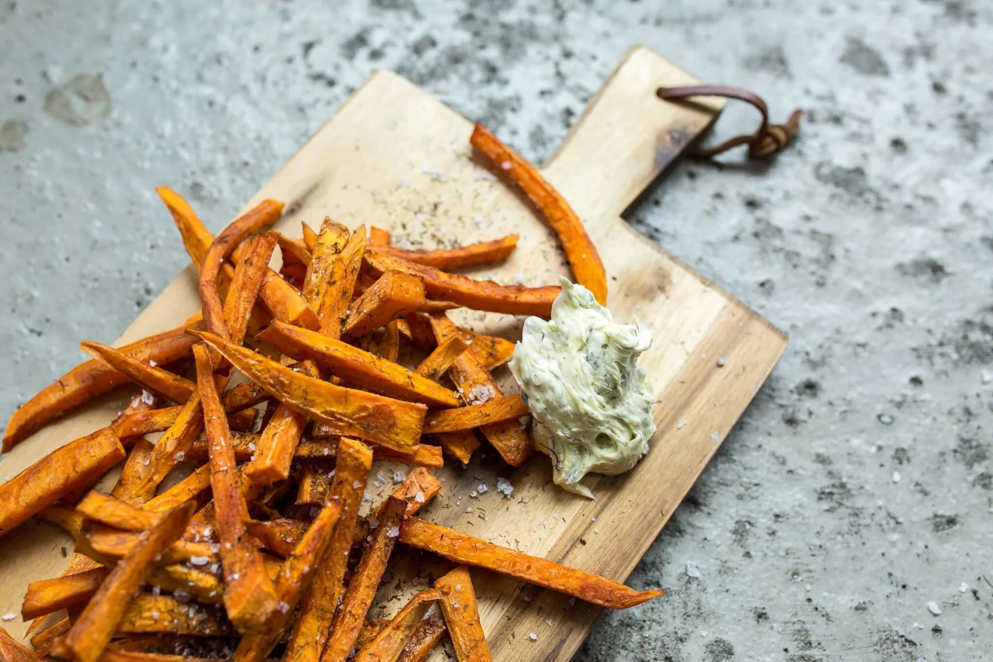 Tenfries Sweet potato fries with Ocean Truffle Salt – Lofoten Seaweed