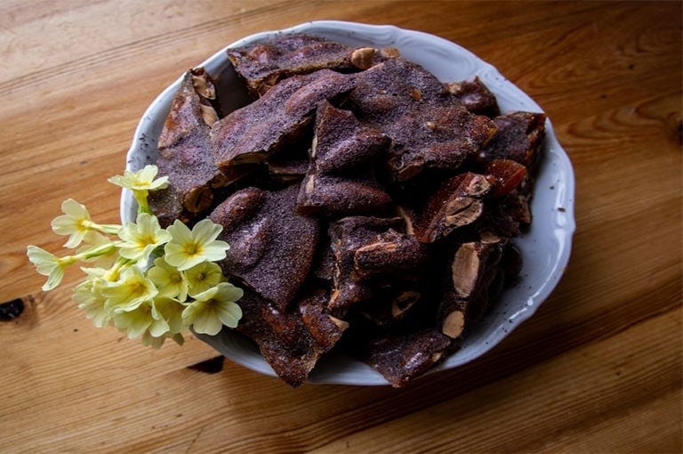 dulse almond