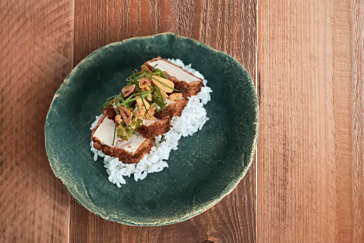 crispy tofu with lofoten seaweed