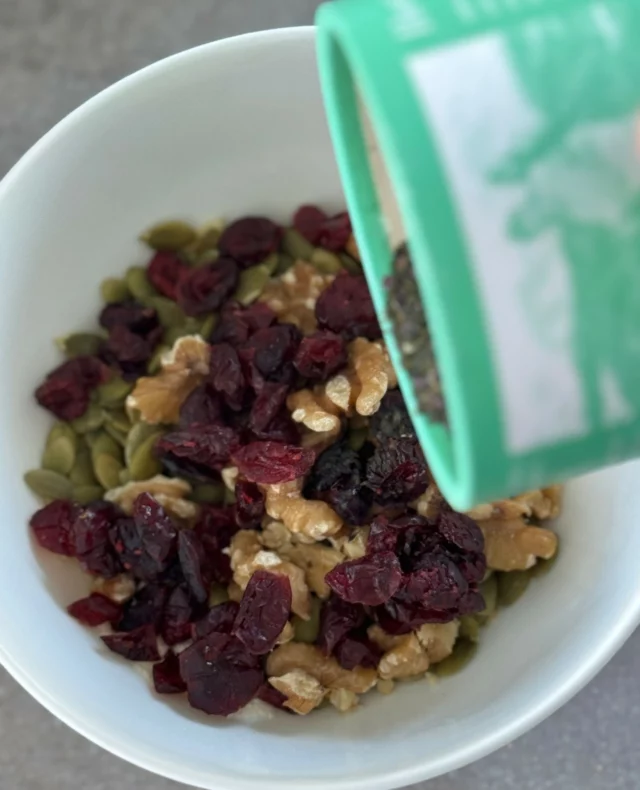 Are you a breakfast person? 🥣☀️⁠
Whether you love slow mornings or grab-and-go routines, we’ve got a simple way to boost your bowl:⁠
✨ Sprinkle a little Arctic Ocean Greens on your granola or muesli!⁠
⁠
This blend of wild seaweed adds a subtle, salty crunch — packed with nutrients and the taste of the ocean. A perfect match with yoghurt, berries and a drizzle of honey 🌊🍯⁠
⁠
Have you tried it yet?⁠
⁠
#lofotenseaweed #arcticoceangreens #seaweedeveryday #nordicbreakfast #healthyhabits #wildnutrition #granolatopping #breakfastinspo #tasteofnorway #sustainableeating⁠
⁠